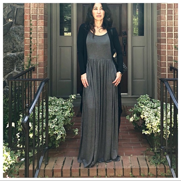 ✨LAST ONE✨Charcoal grey tank side slit maxi dress - Picture 4 of 8